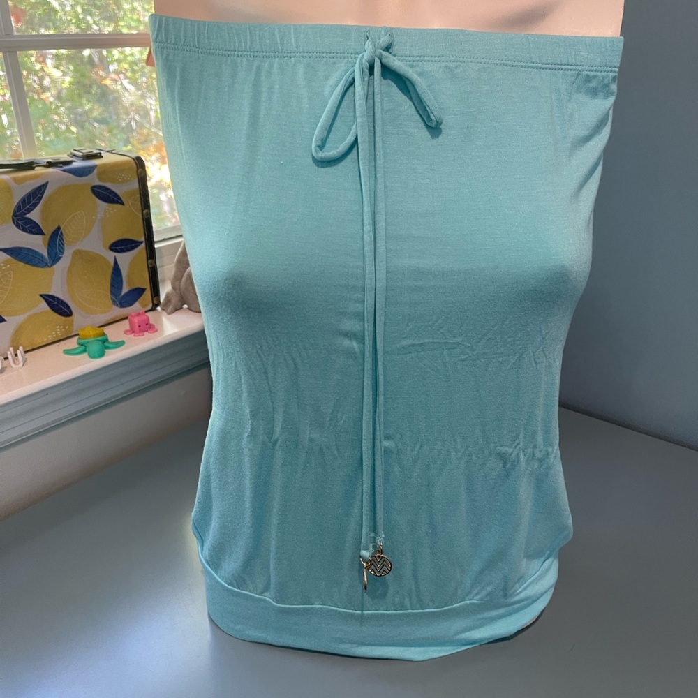 Macbeth Collection by Margaret Josephs Blue Sleeveless Top